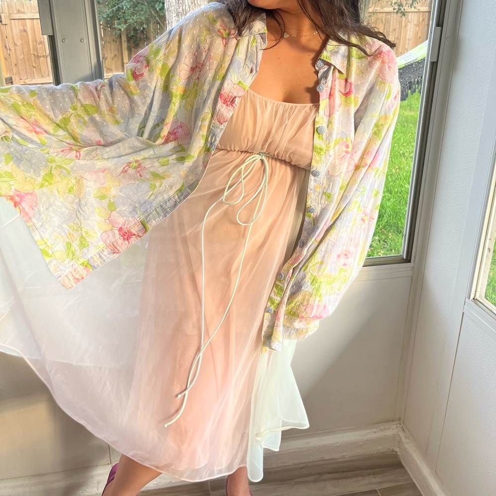 Vintage rainbow sheer negligee - Picture 2 of 8